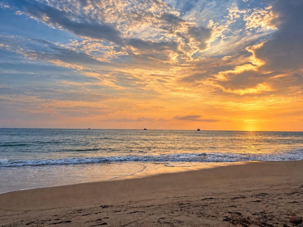 Puerto Vallarta shoreline at sunset