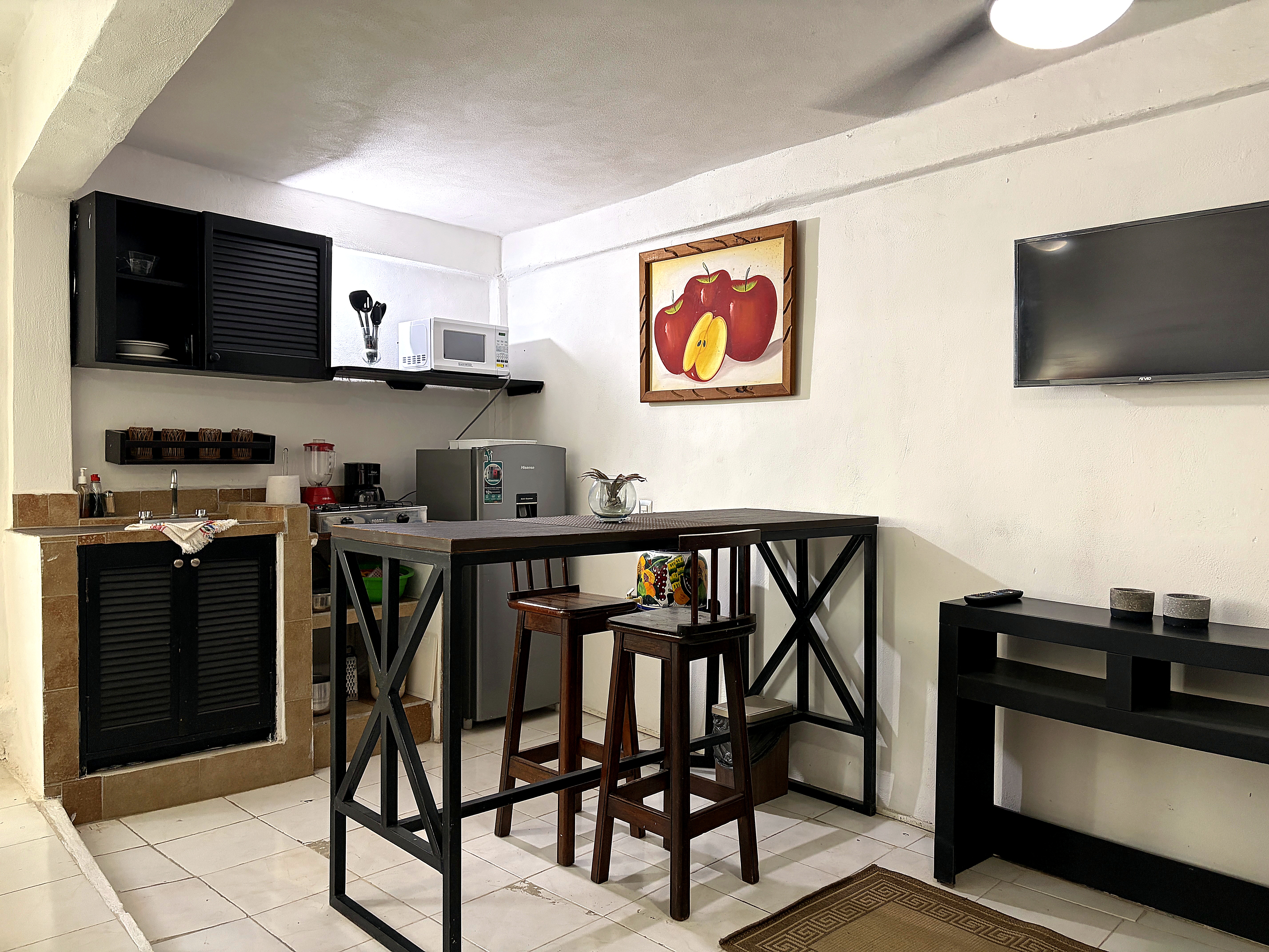 Kitchen and dining area in Sol Studio