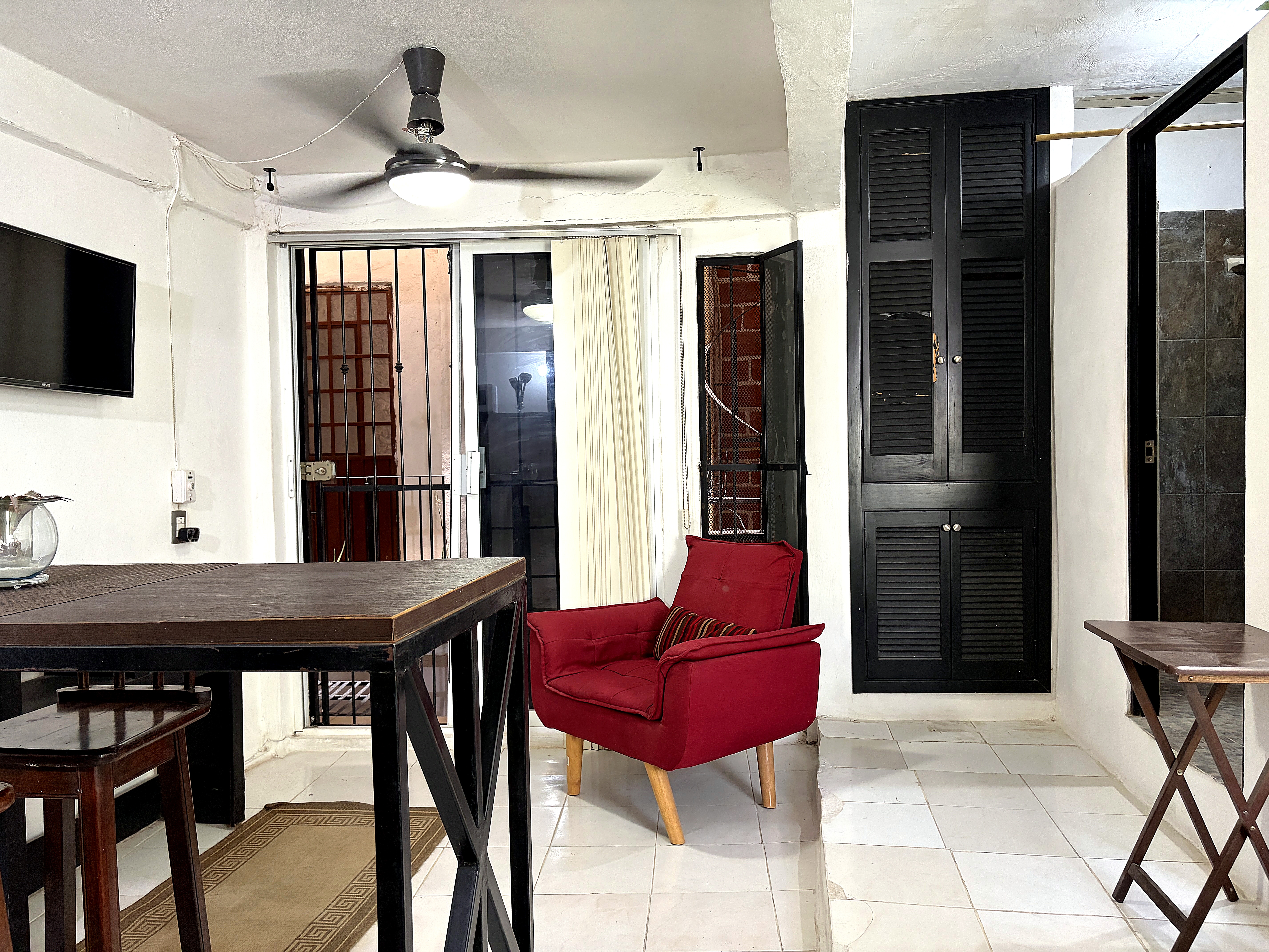 Open living area in Sol Studio